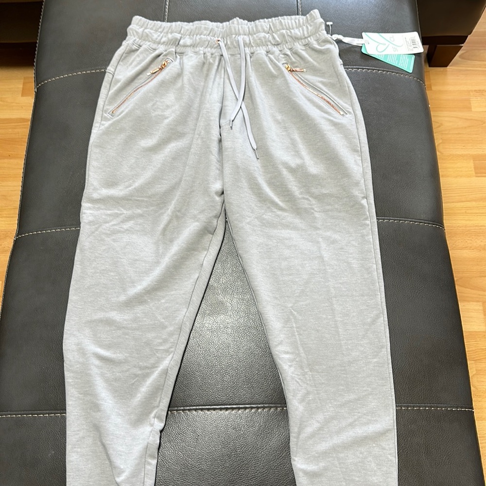 Women’s joggers